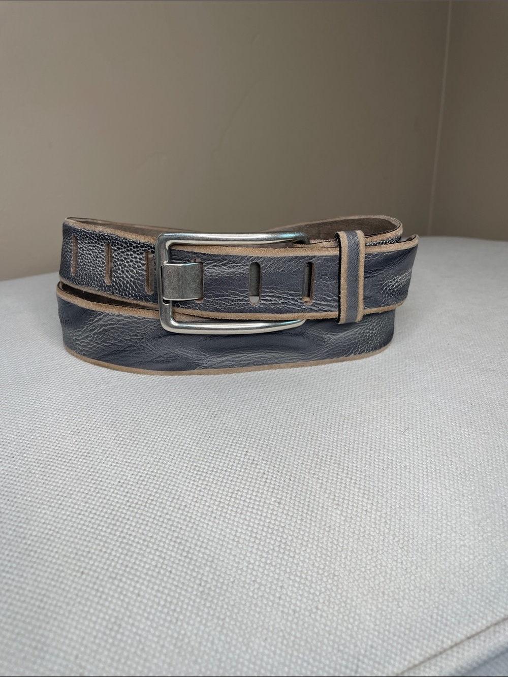 Vanzetti Genuine Leather Belt, Sculptured Buckle, Gray with Silver Hardware